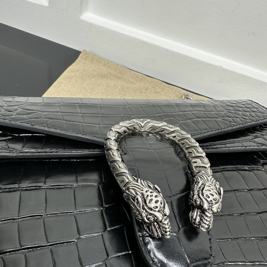 Gucci Satchel Bags Others